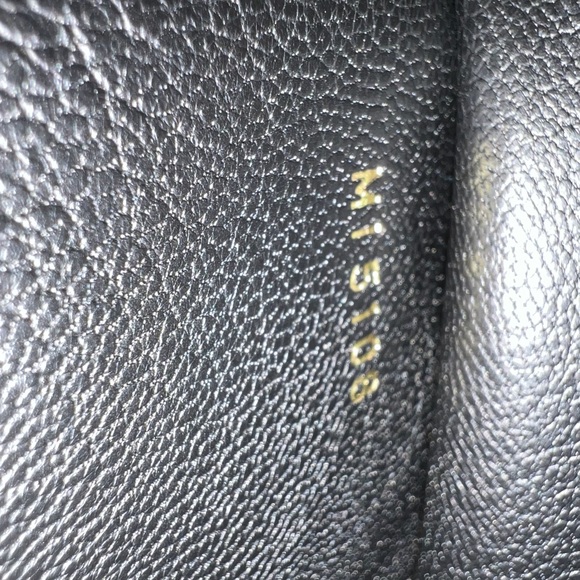 LV Capucines PM Black Ostrich - Picture 13 of 14